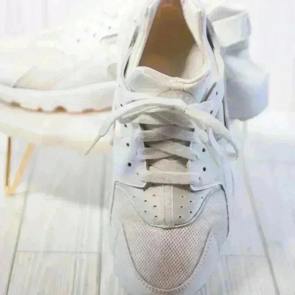 Nike Huarache by Nike 654275-110 size 6.5Y.  Nike Boys Huarache Run 654275-110 - Picture 8 of 14